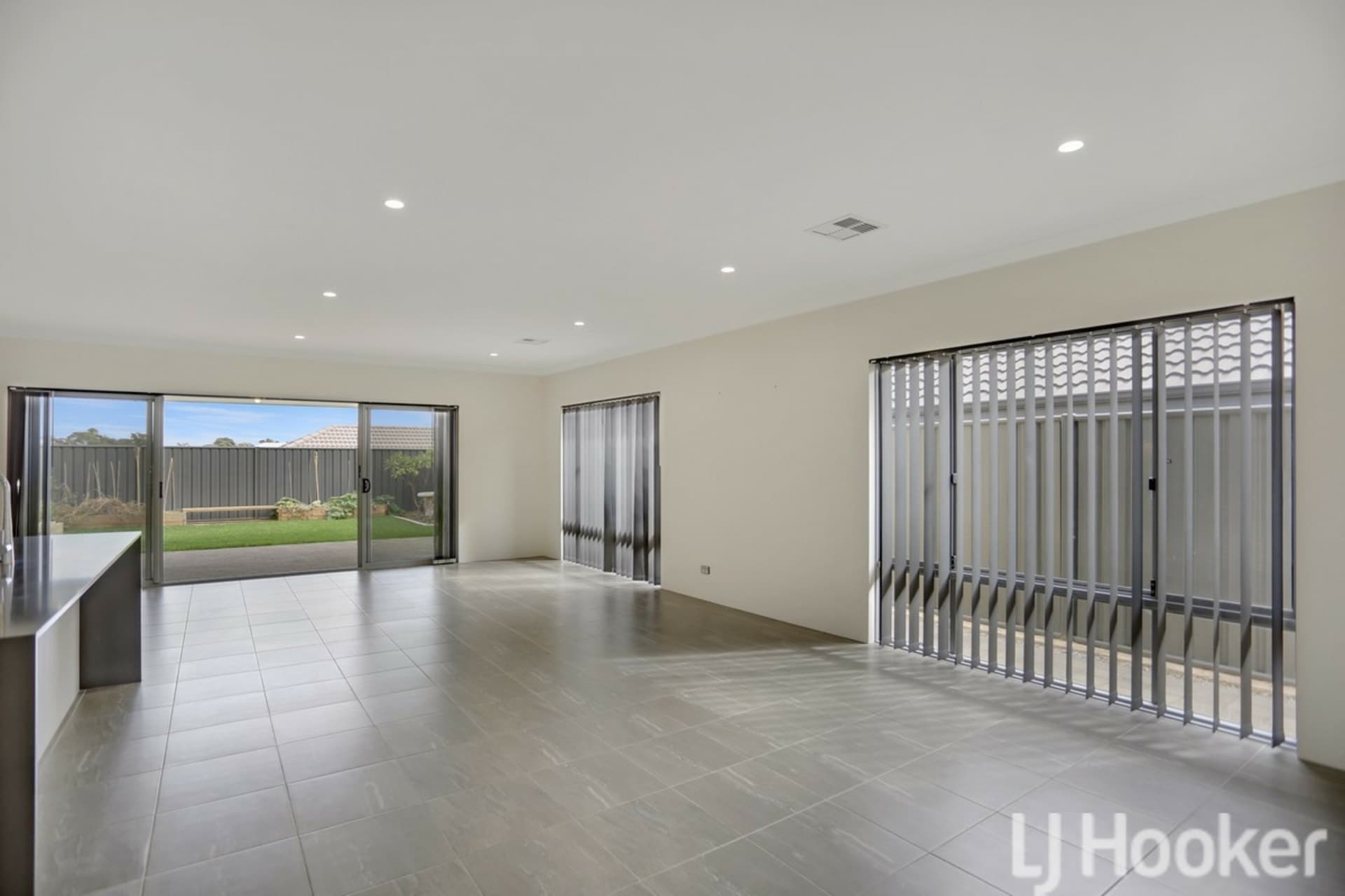 3 Dragonfly Boulevard, Lakelands, Lakelands - Thumbnail 5