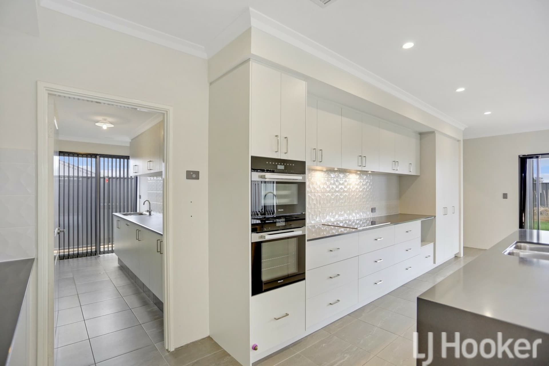 3 Dragonfly Boulevard, Lakelands, Lakelands - Thumbnail 7