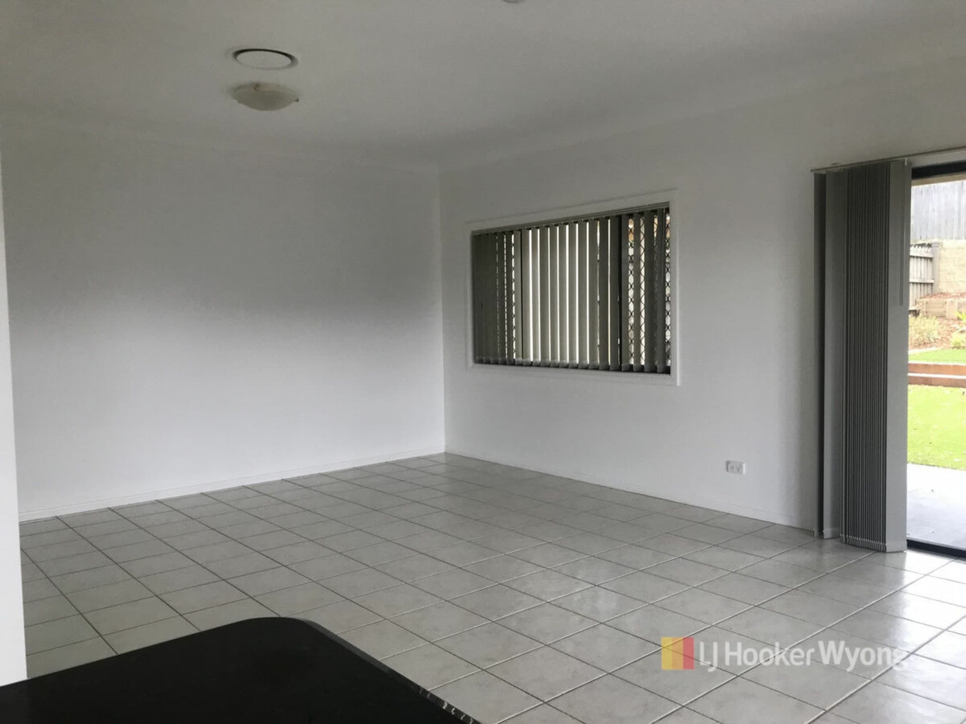 17 Kensington Place, Mardi, Mardi - Thumbnail 5