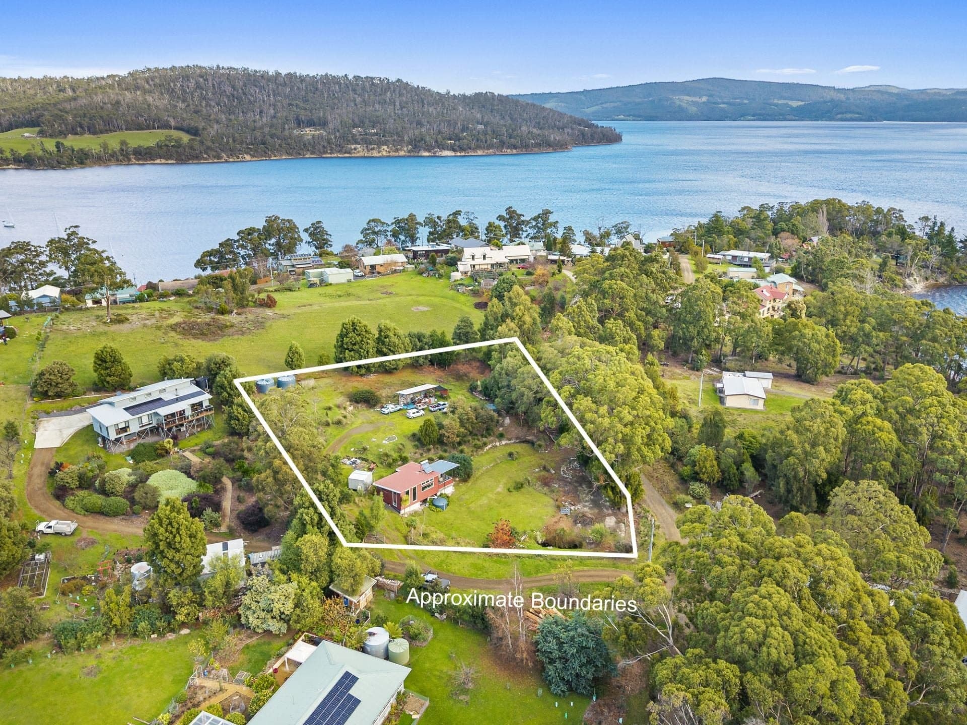 23 Glovers Road, Deep Bay, Deep Bay - Thumbnail 2