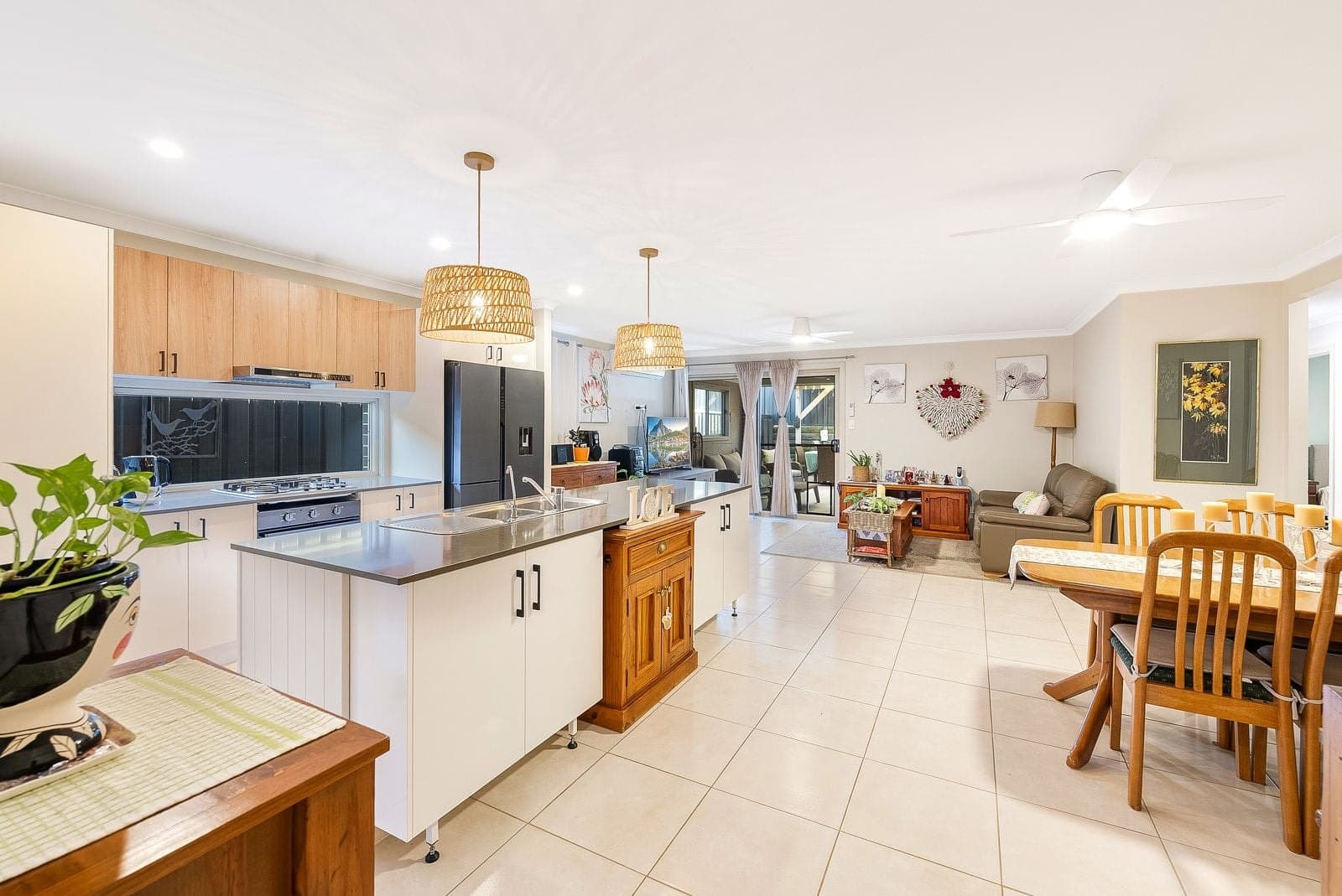 27 Oakmont Place, Woongarrah, Woongarrah - Thumbnail 2