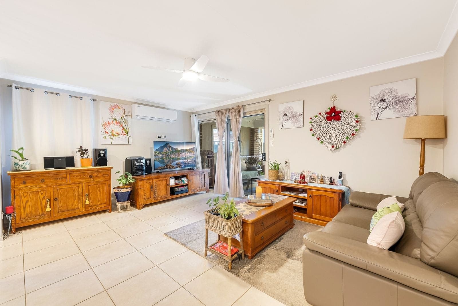 27 Oakmont Place, Woongarrah, Woongarrah - Thumbnail 3