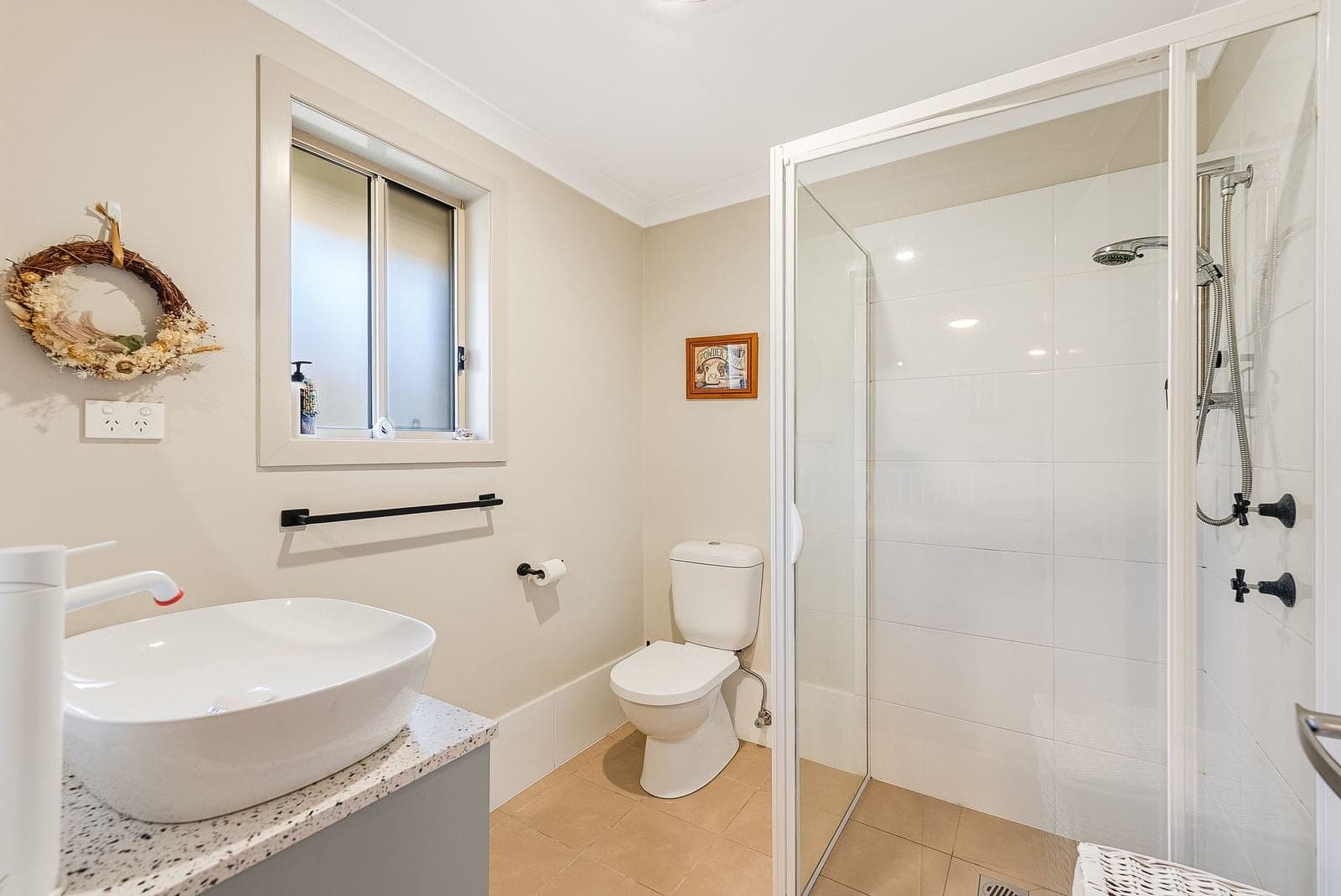 27 Oakmont Place, Woongarrah, Woongarrah - Thumbnail 4
