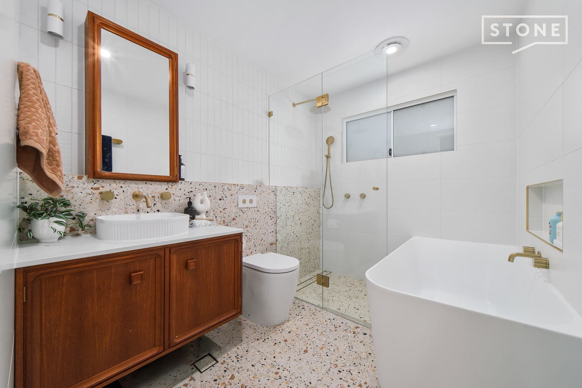 37 Tirabeenba Drive, Bolton Point, Bolton Point - Thumbnail 6