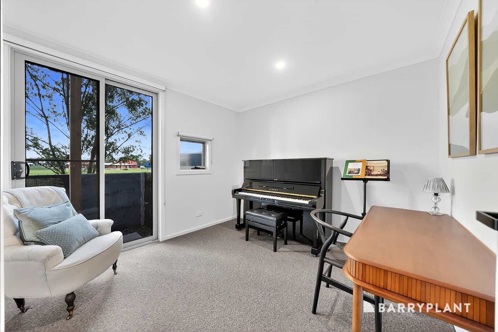 39 Zeta Crescent, Point Cook, VIC 3030, Point Cook - Thumbnail 3