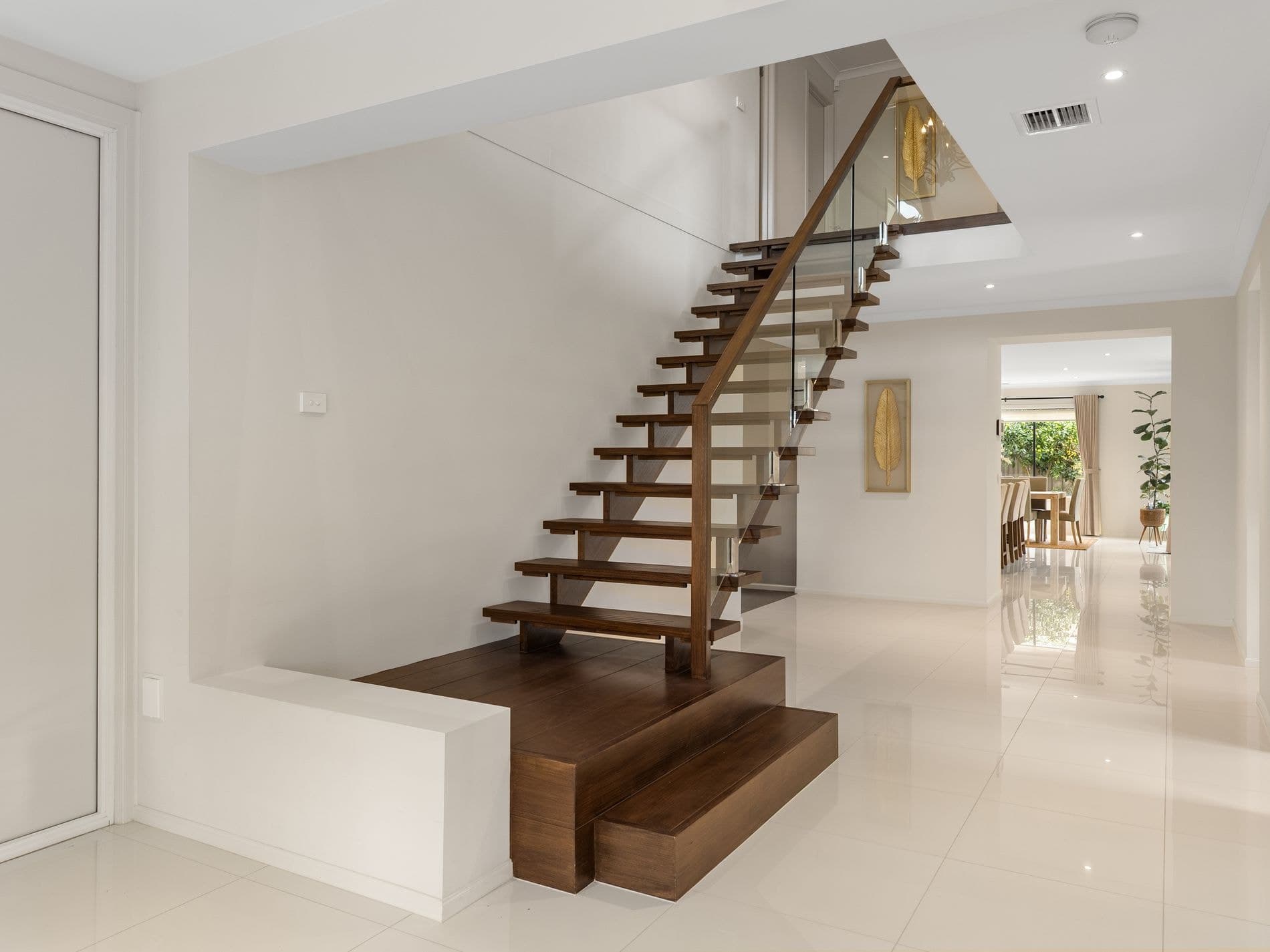 24 Brangus Avenue, Narre Warren ..., Narre Warren .. - Thumbnail 4
