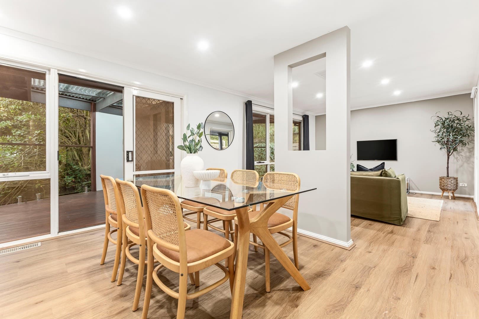 2/100 St Helena Road, Briar Hill, VIC 3088, Briar Hill - Thumbnail 3