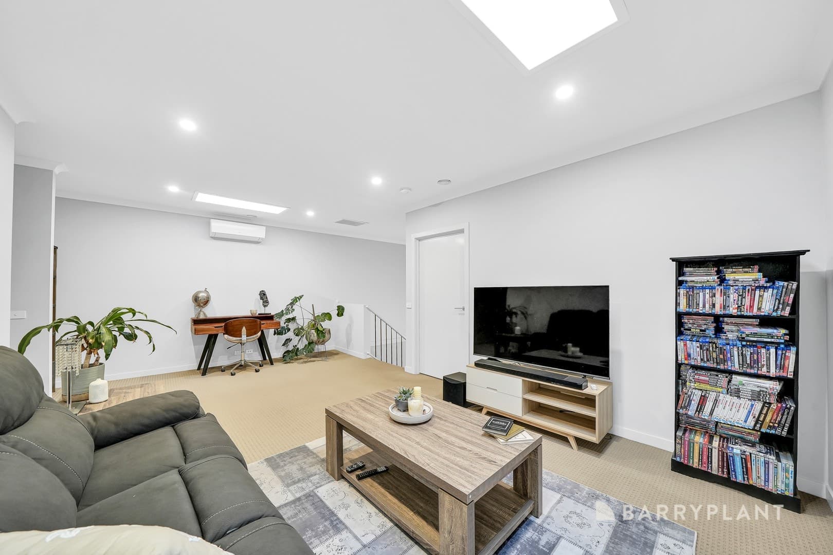 14 Crombie Lane, Point Cook, VIC 3030, Point Cook - Thumbnail 2