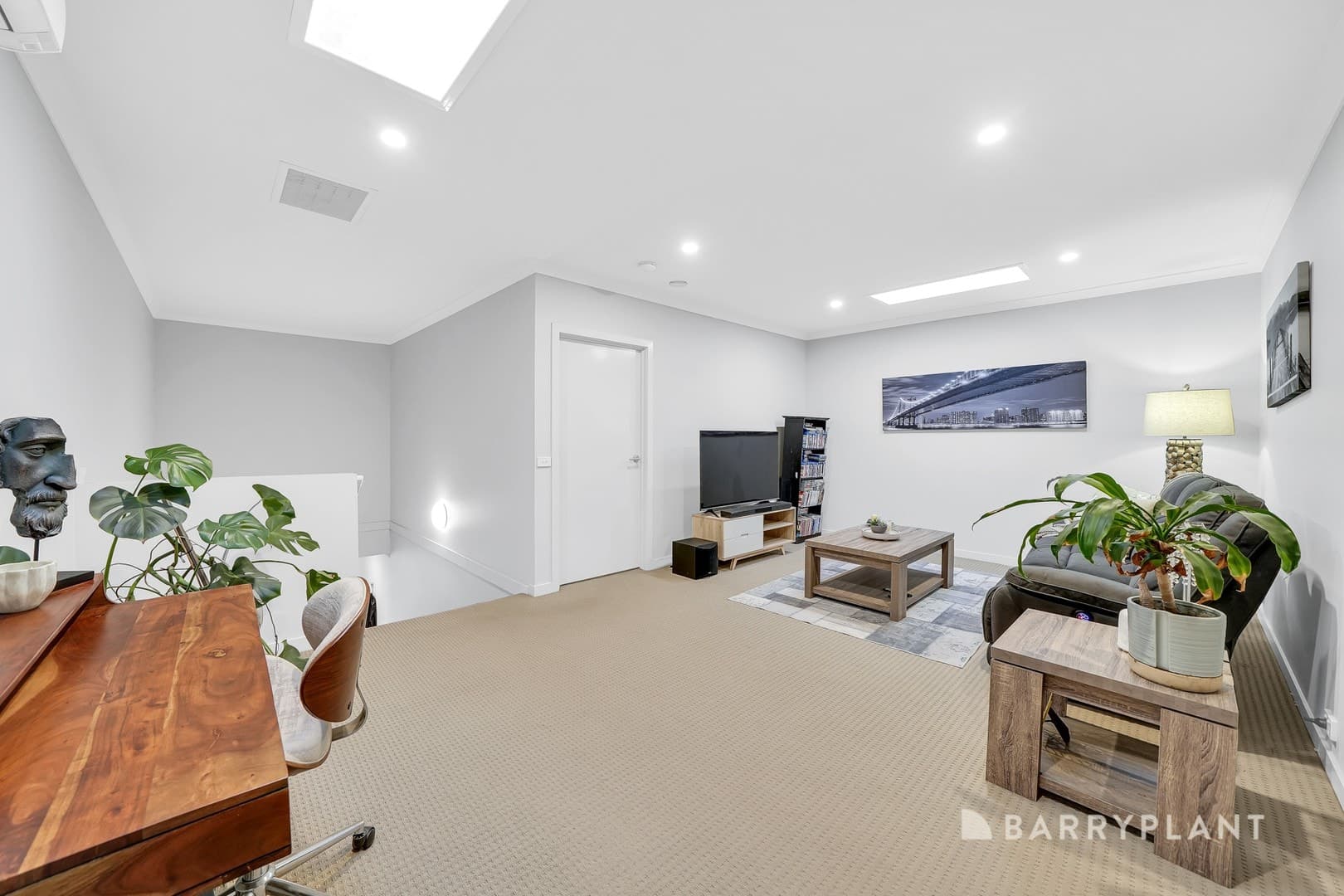 14 Crombie Lane, Point Cook, VIC 3030, Point Cook - Thumbnail 3