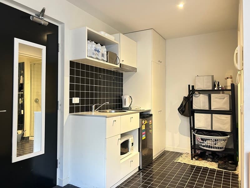 507/6 High St, North Melbourne - Thumbnail 2