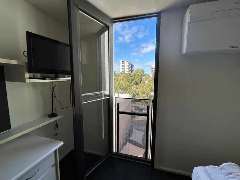 502/24 Barkly Pl, Carlton - Thumbnail 3