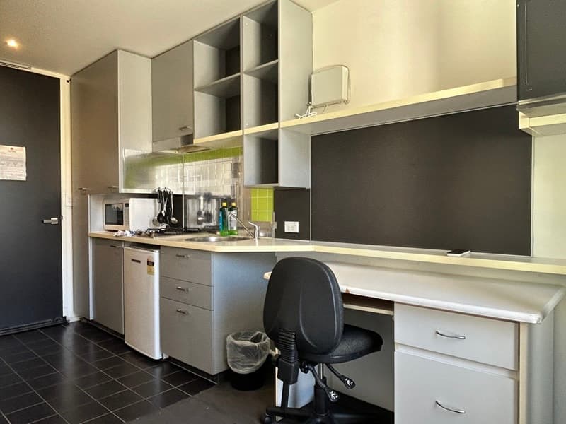 502/24 Barkly Pl, Carlton - Thumbnail 5