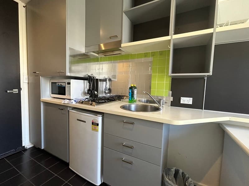 502/24 Barkly Pl, Carlton - Thumbnail 6