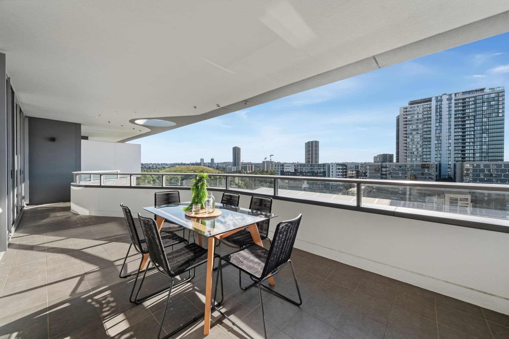 806/12 Nuvolari Place, Wentworth Point, Wentworth Point - Thumbnail 3