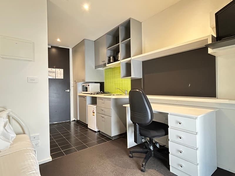 512/24 Barkly Pl, Carlton - Thumbnail 4