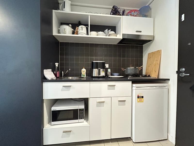 Unit 102/127-133 Leicester St, Carlton - Thumbnail 2