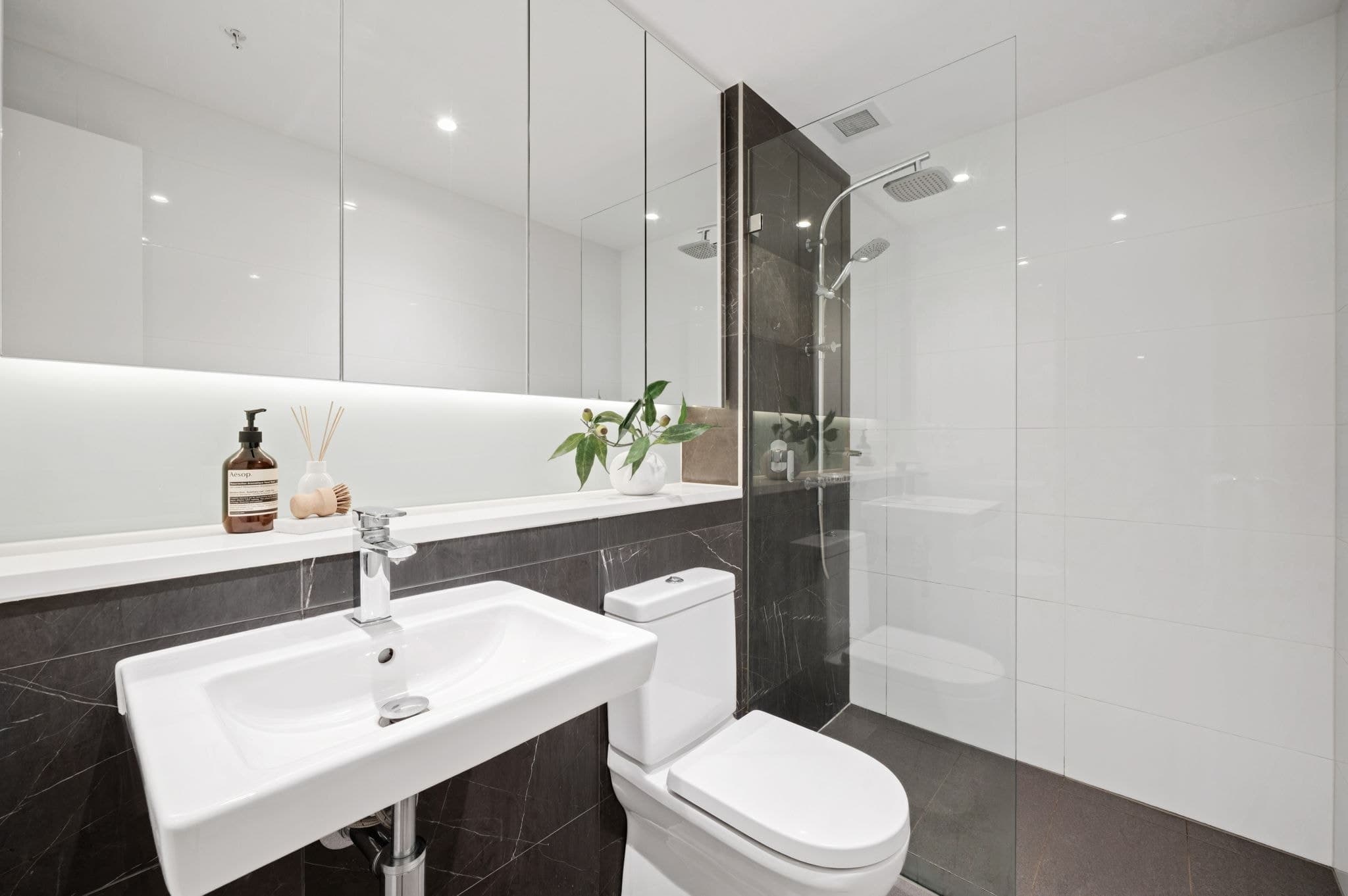 407/26 Footbridge Boulevard, Wentworth Point, Wentworth Point - Thumbnail 8