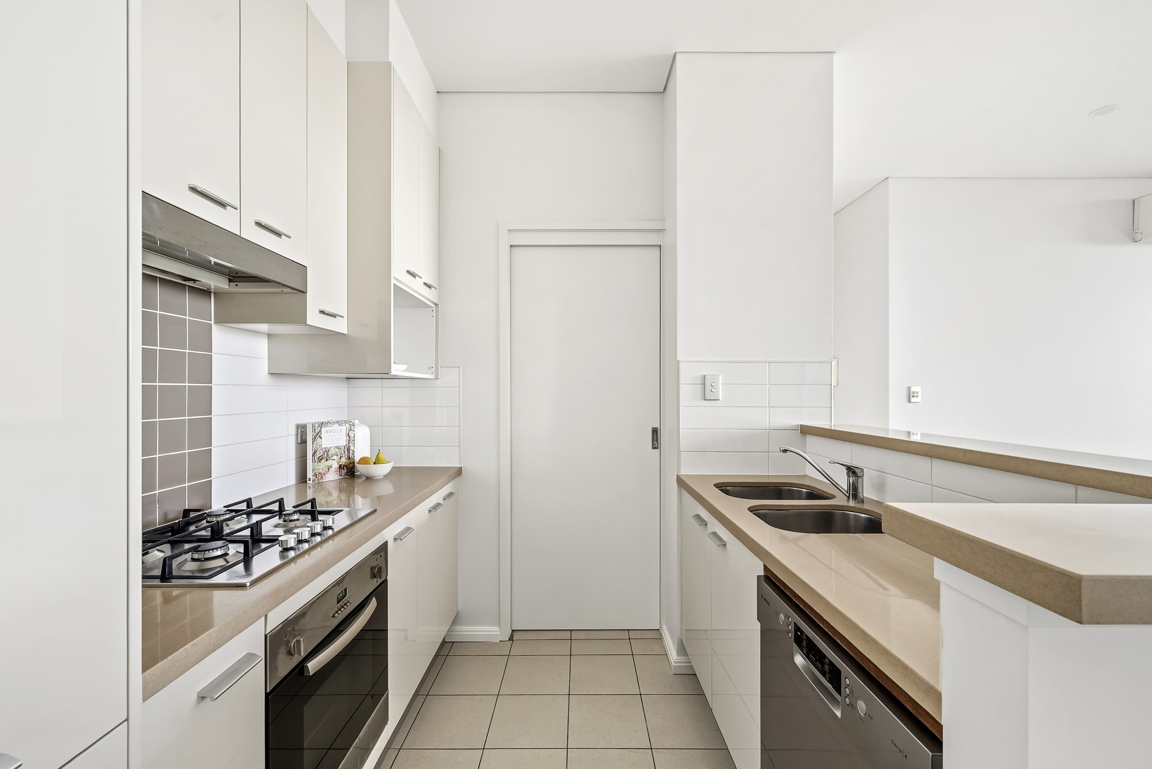 1127/60 Walker Street, Rhodes, Rhodes - Thumbnail 3