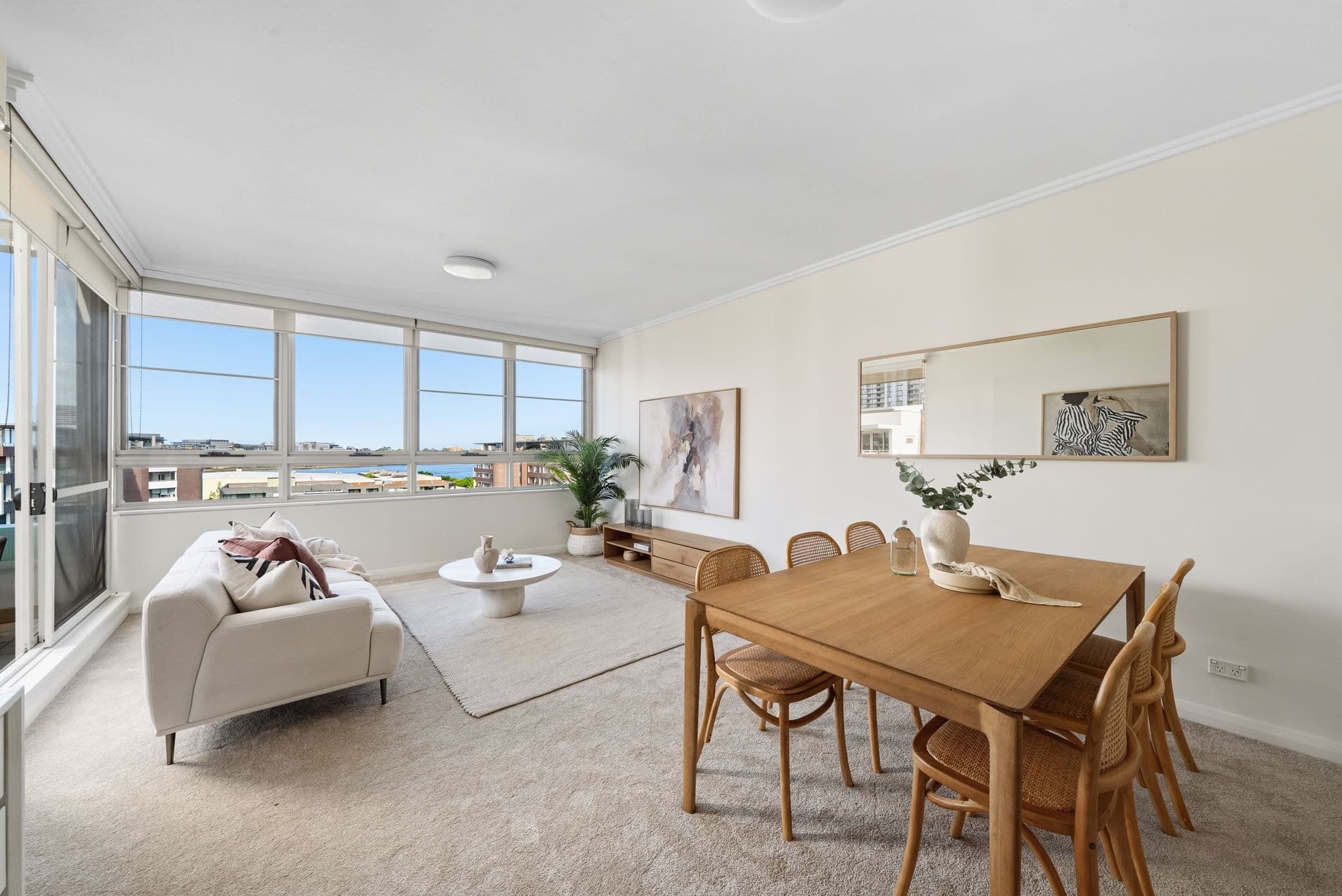 887/33 Hill Road, Wentworth Point, Wentworth Point - Thumbnail 2