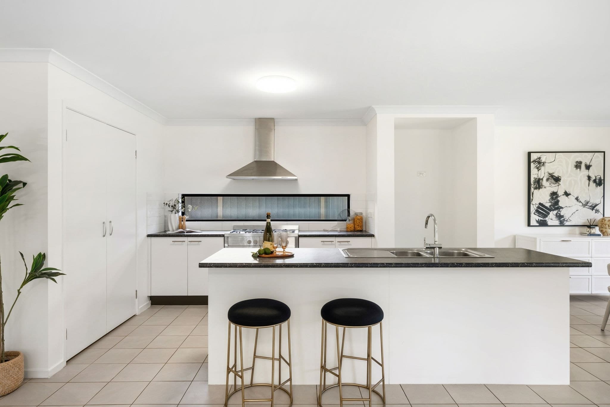 33 Applegum Crescent, North Kellyville, North Kellyville - Thumbnail 4