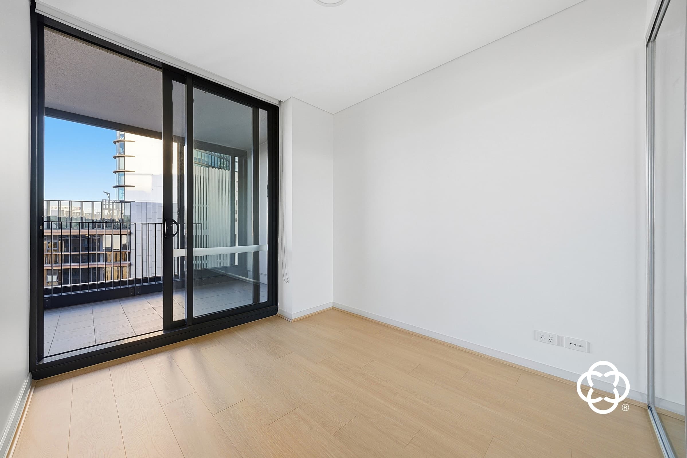 1204/10 Burroway Road, Wentworth Point, Wentworth Point - Thumbnail 5