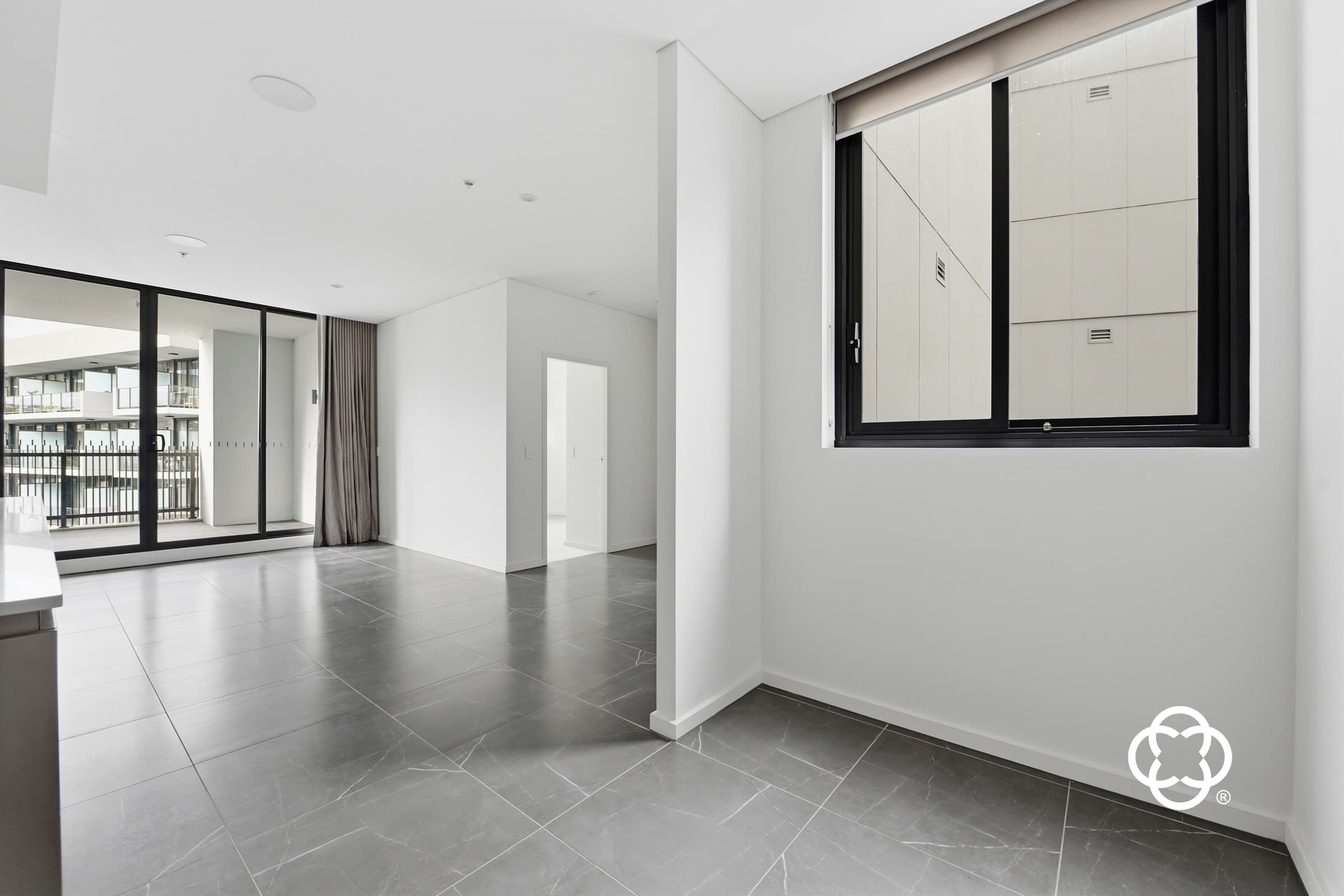 9081/17 Amalfi Drive, Wentworth Point, Wentworth Point - Thumbnail 2