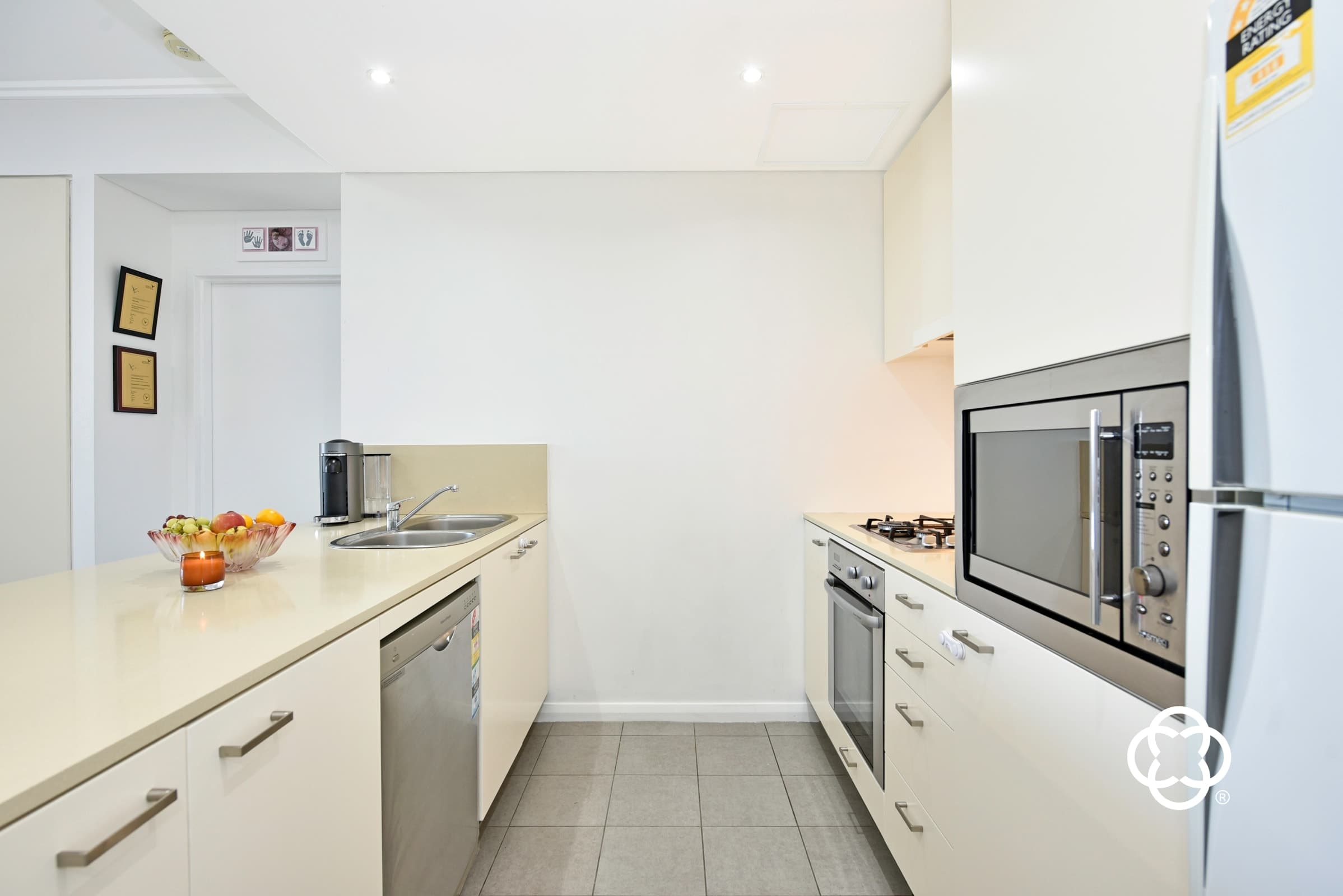 802/4 Nuvolari Place, Wentworth Point, Wentworth Point - Thumbnail 3