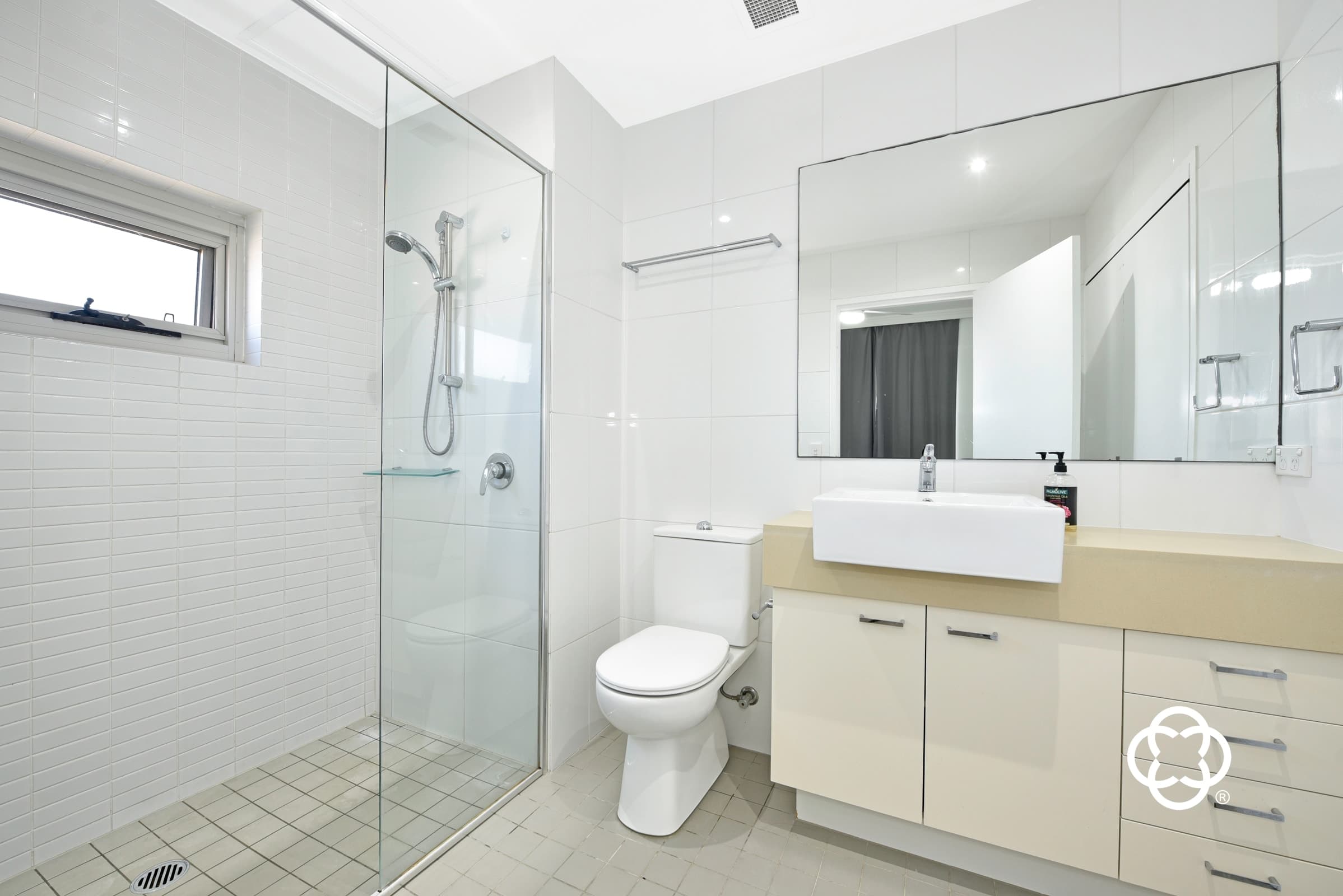 802/4 Nuvolari Place, Wentworth Point, Wentworth Point - Thumbnail 6