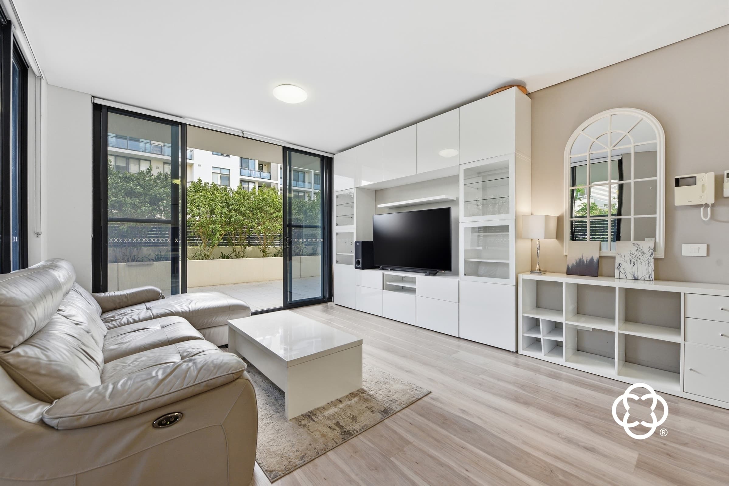 244/17 Marine Parade, Wentworth Point, Wentworth Point - Image 1