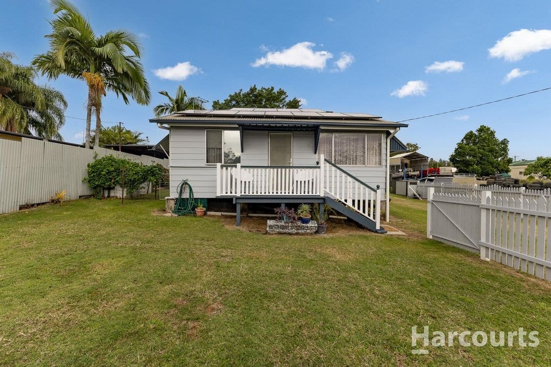 15 Elliott Street, GIN GIN, QLD 4671, Gin Gin - Thumbnail 2