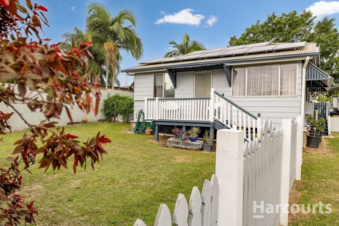 15 Elliott Street, GIN GIN, QLD 4671, Gin Gin - Thumbnail 3