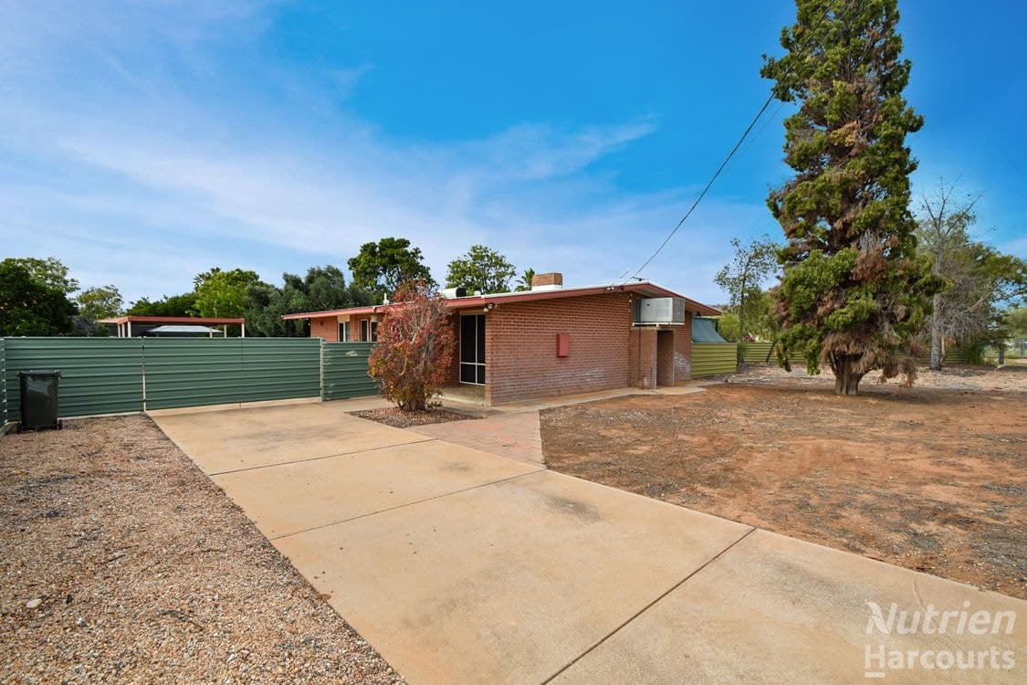 49 Memorial Avenue, GILLEN, NT 0870, Gillen - Image 1