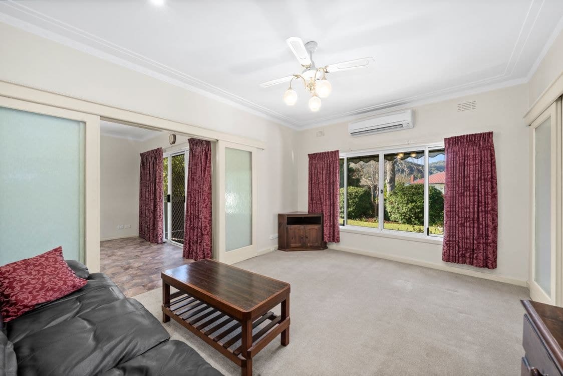 7 Lawrence Street, MYRTLEFORD, VIC 3737, Myrtleford - Thumbnail 2