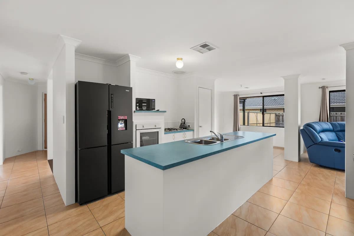 103 Macquarie Drive, Australind, WA, 6233, Australind - Thumbnail 3
