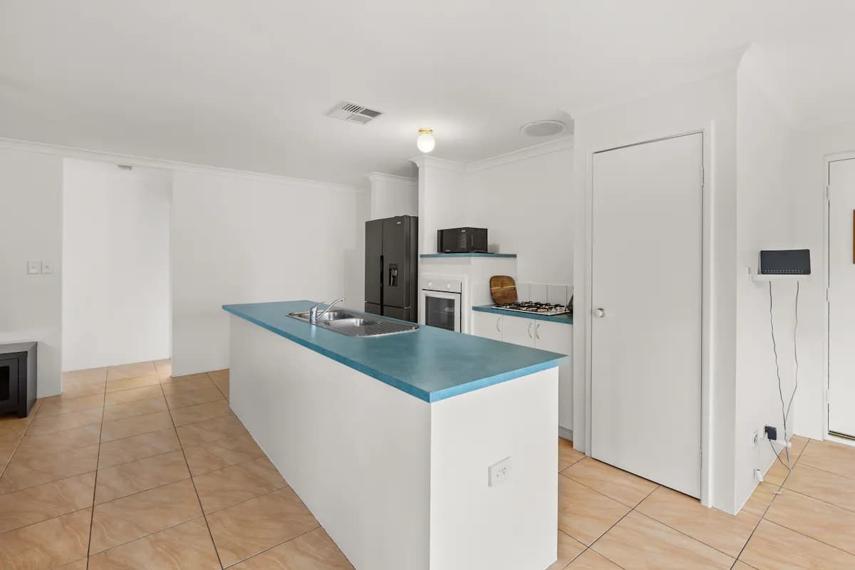 103 Macquarie Drive, Australind, WA, 6233, Australind - Thumbnail 8
