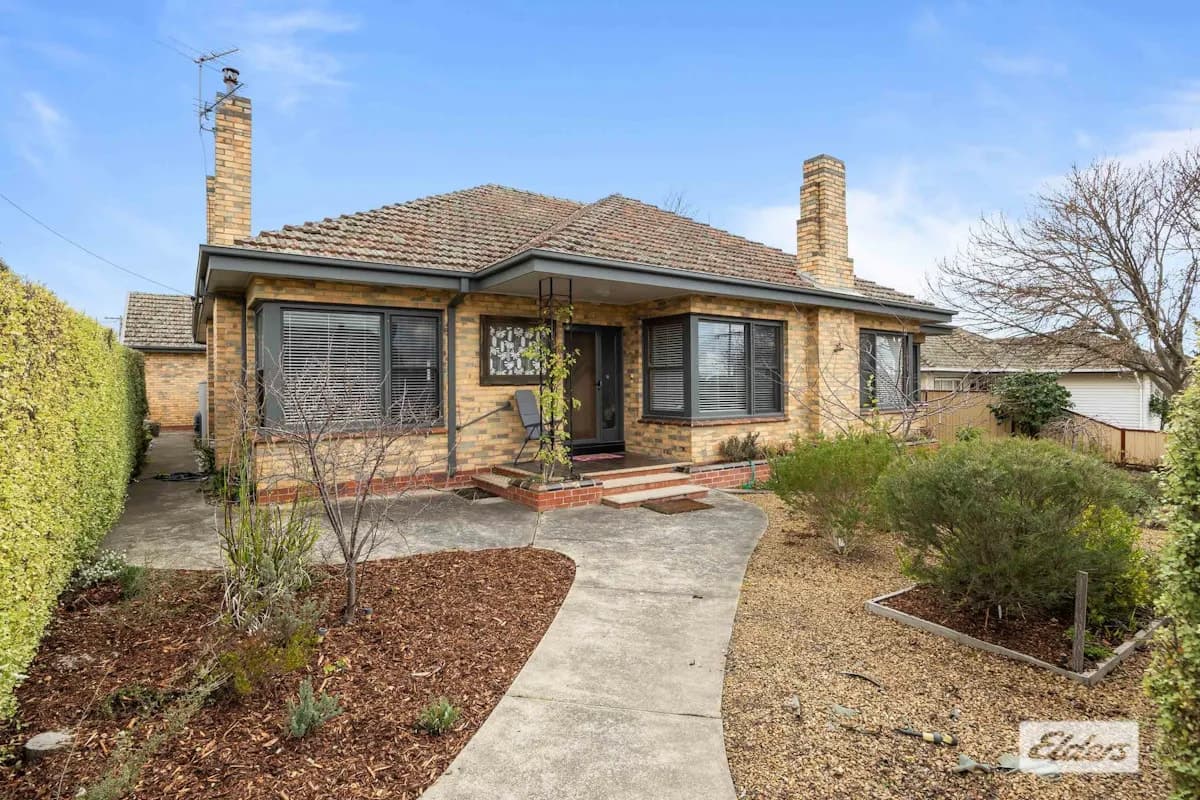 37 Vincent Street, Ararat, VIC, 3377, Ararat - Thumbnail 2