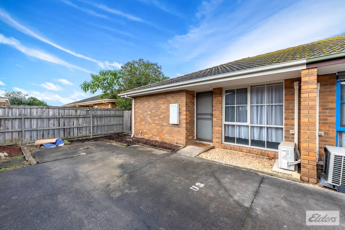 3/10 Hyland Street, Moe, VIC, 3825, Moe - Thumbnail 2