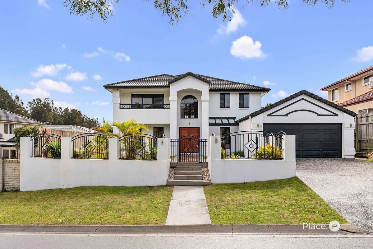 10 Mulberry Place, Stretton - Image 1