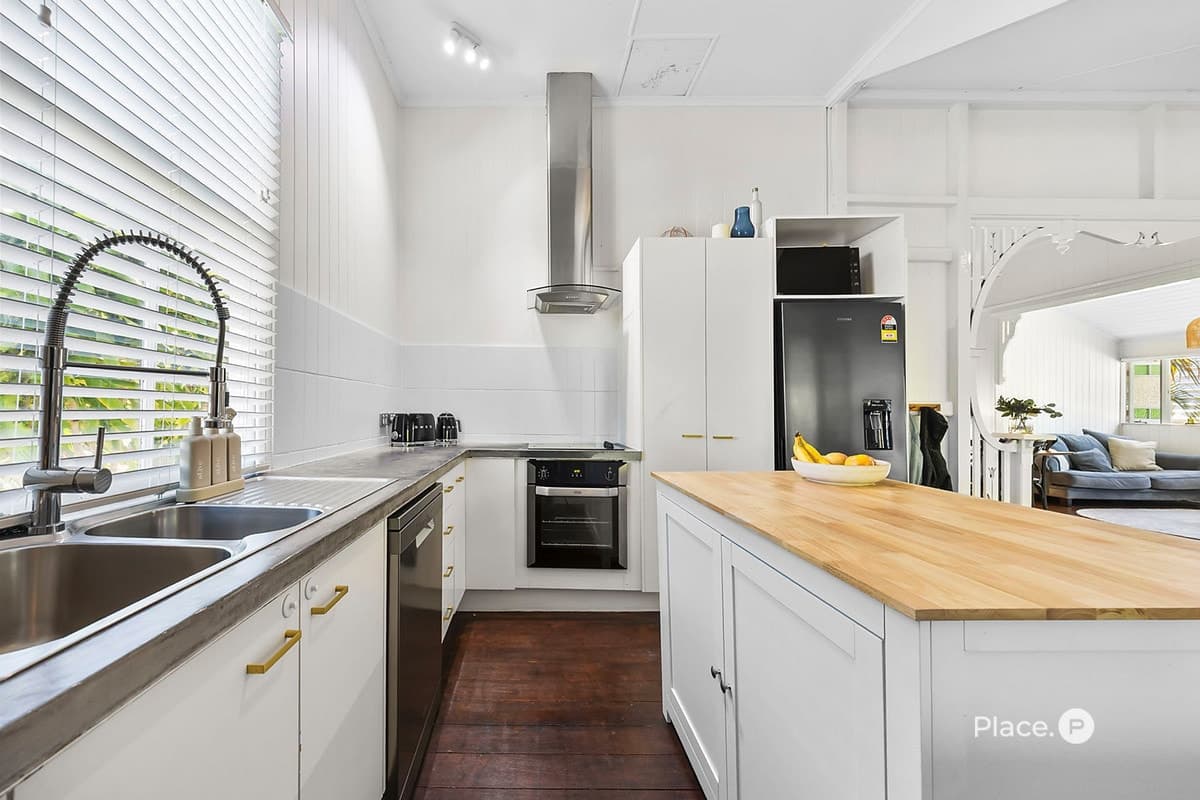 10 Jeffcott Street, Wavell Heights - Thumbnail 7