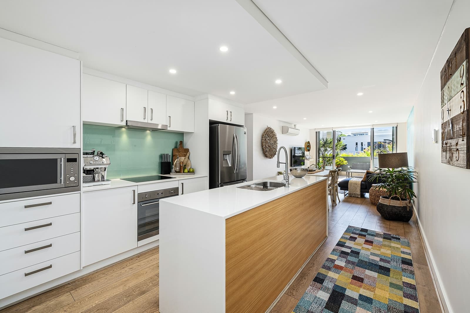 104/6 Bullecourt Street, Shoal Bay - Thumbnail 2