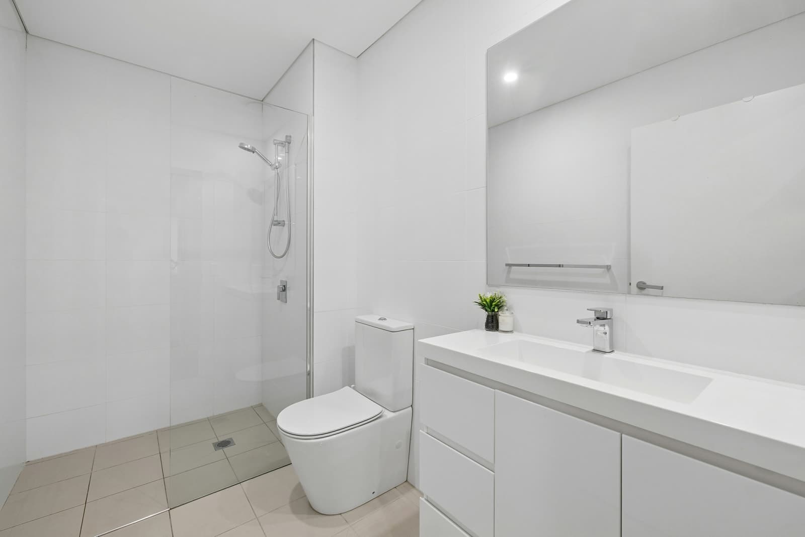 502/6 Bullecourt Street, Shoal Bay - Thumbnail 8