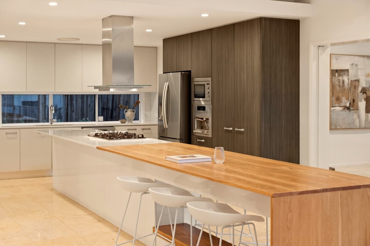 16 Emma Place, Fig Tree Pocket - Thumbnail 2