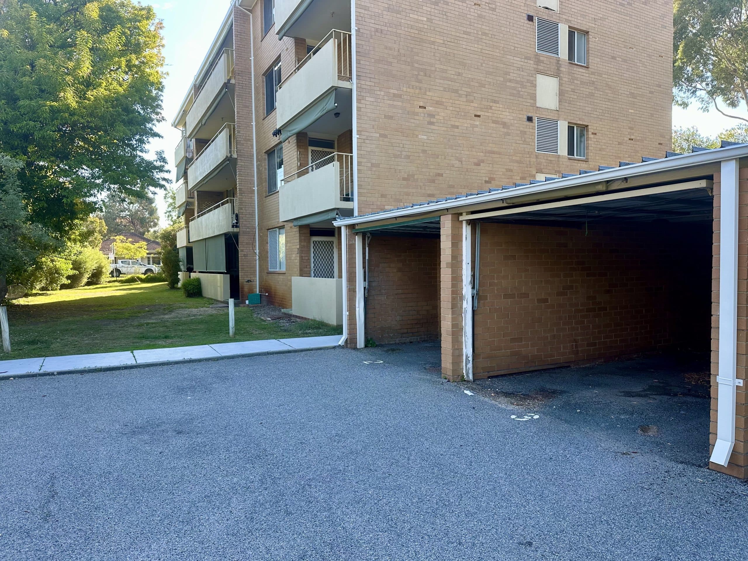 Unit 3/9 Everett St, Unit 3/9 Everett St - Thumbnail 2