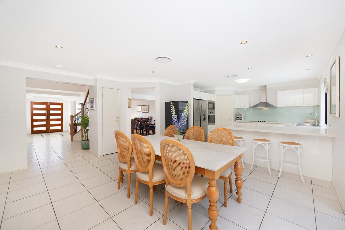 7 Sandringham Place, Fig Tree Pocket - Thumbnail 4