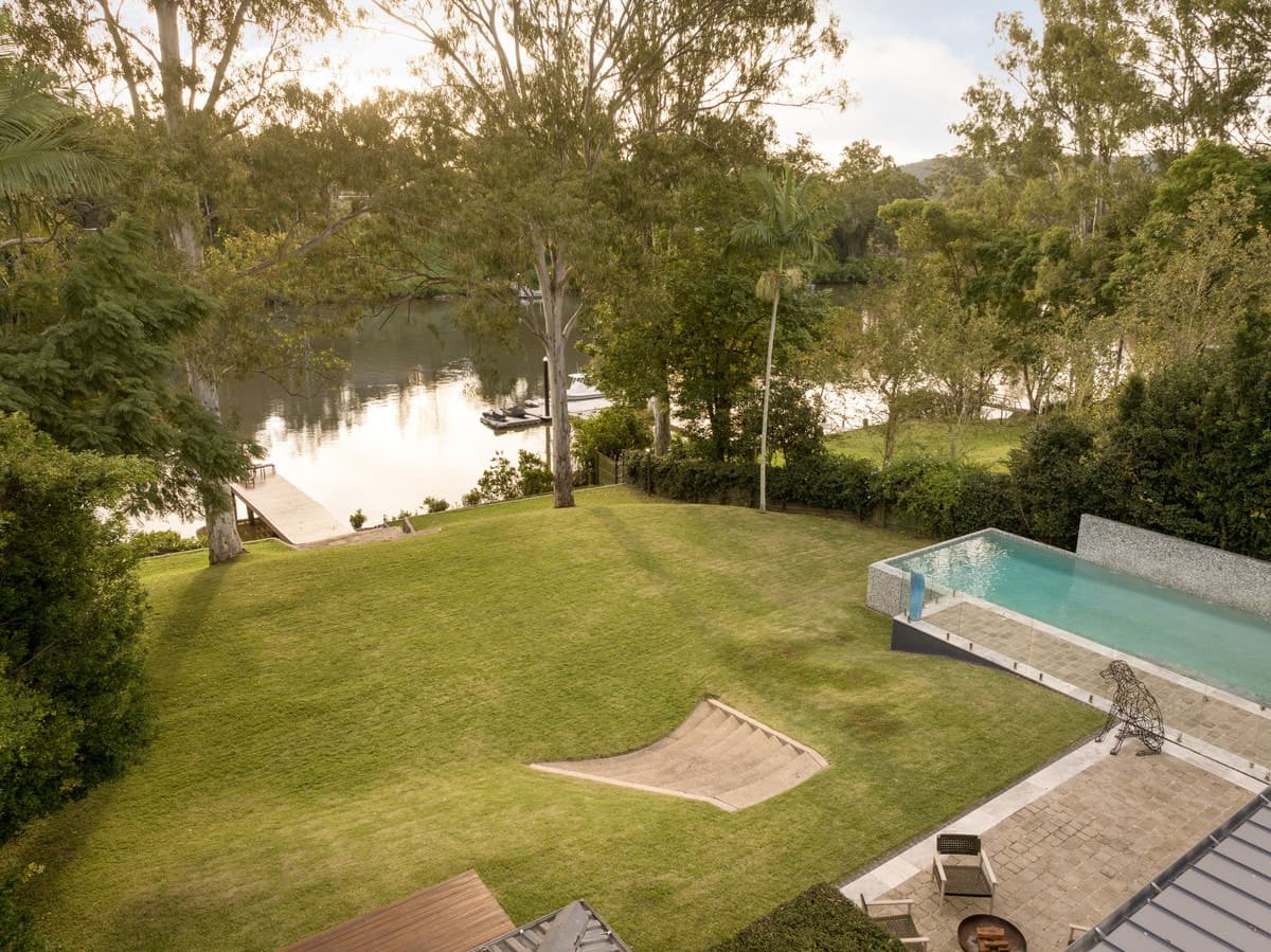 39 Sutton Street, Chelmer - Thumbnail 2