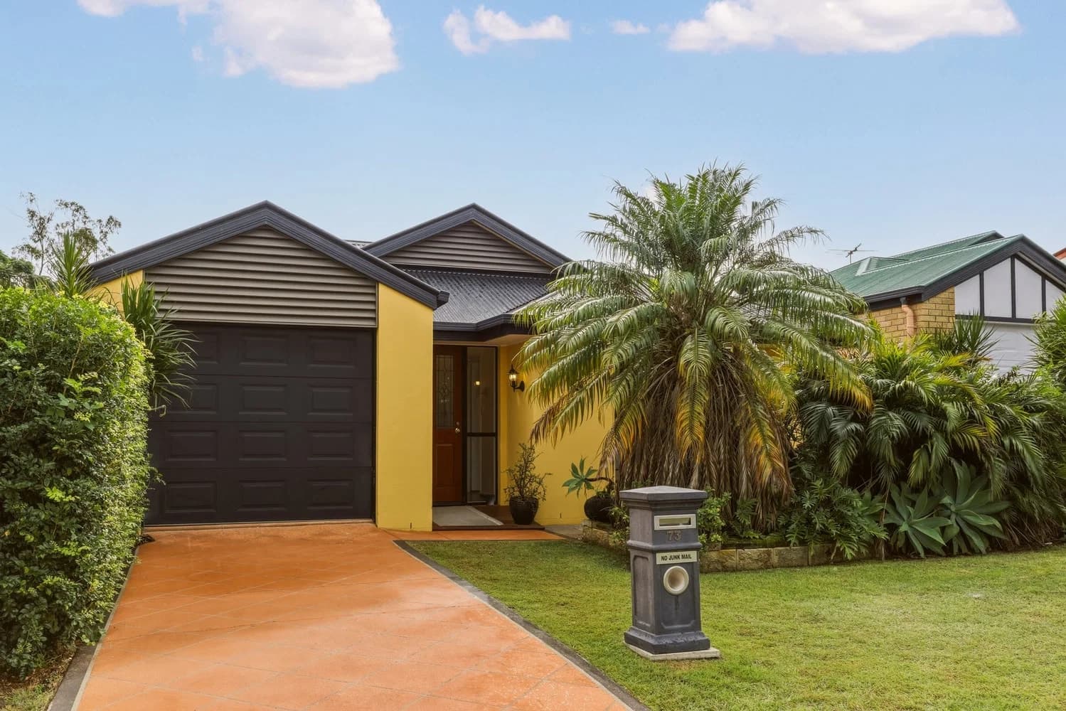 Hill Parade, Clontarf, Clontarf - Image 1
