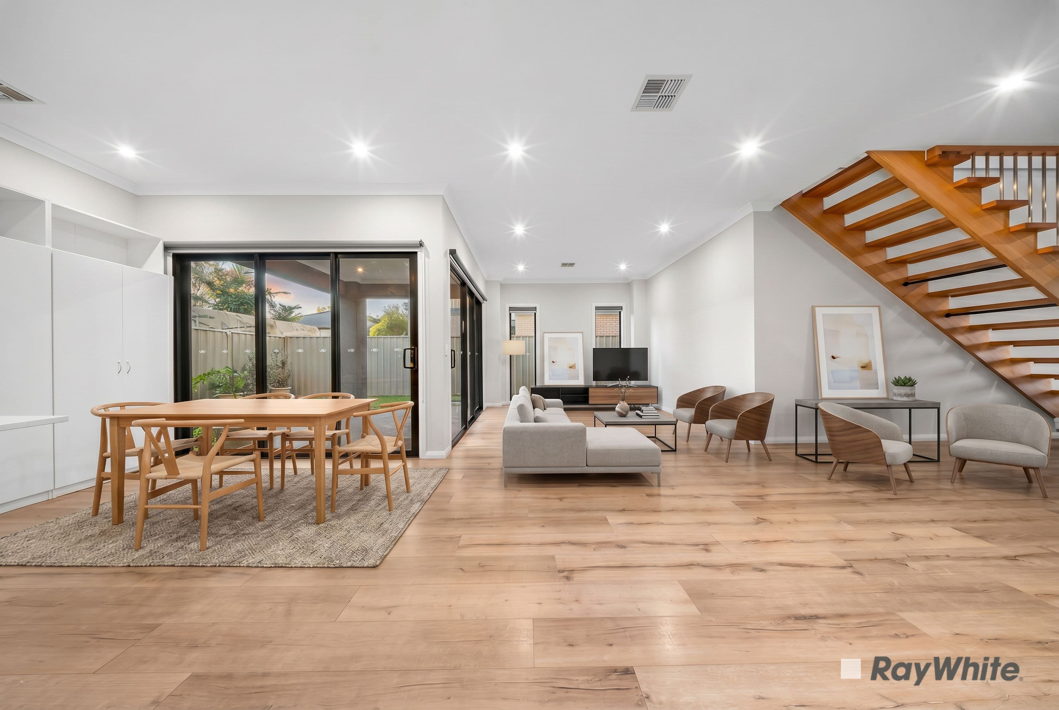 6 Rupert Street, Cranbourne East VIC 3977, Cranbourne East - Thumbnail 3