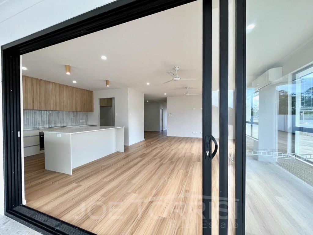 98 Karobean Drive, Mareeba - Thumbnail 6