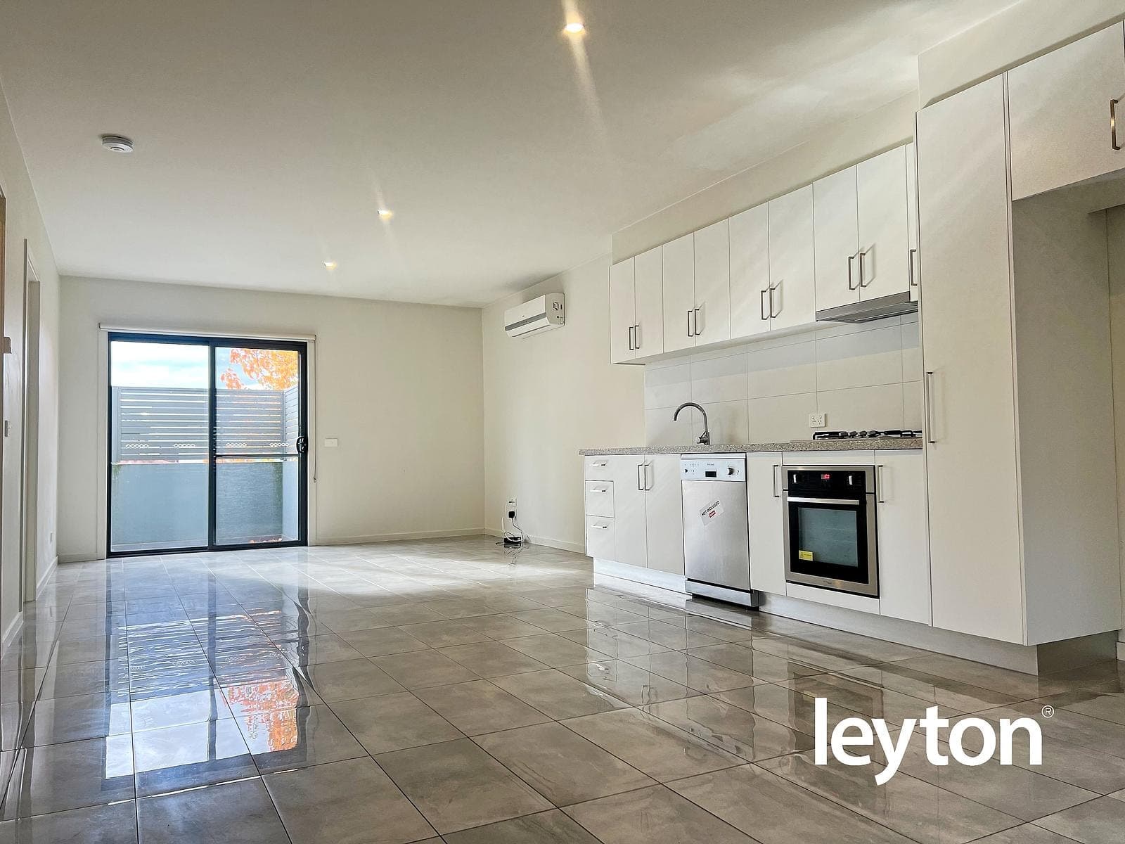 5 / 33 Leonard Avenue, NOBLE PARK VIC 3174, Noble Park - Thumbnail 3