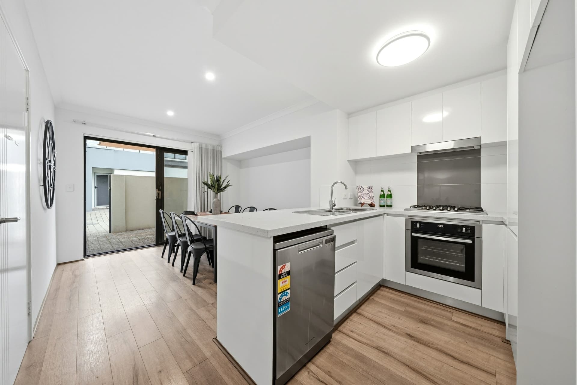 3/10 Tate Street, St James, St James - Thumbnail 6